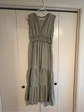 Max Studio Olive Green Gingham Tiered Maxi Dress
